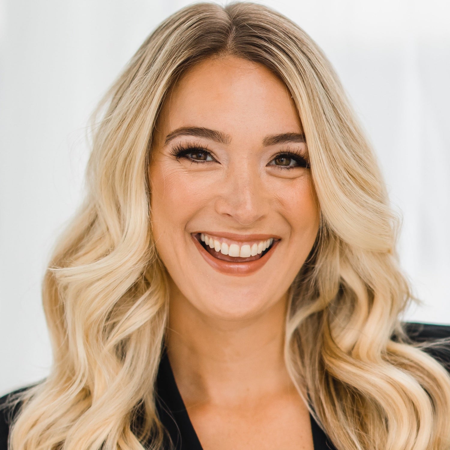 RBB Co-Founder Ioana Qureshi | Not So Basic Makeup Private Lessons for Beginners | Custom Appointment Times